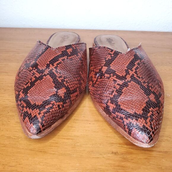 Madewell Emilia Snakeskin Mules Leather Slides Red Casual Summer Going Out SZ9 - Picture 2 of 9
